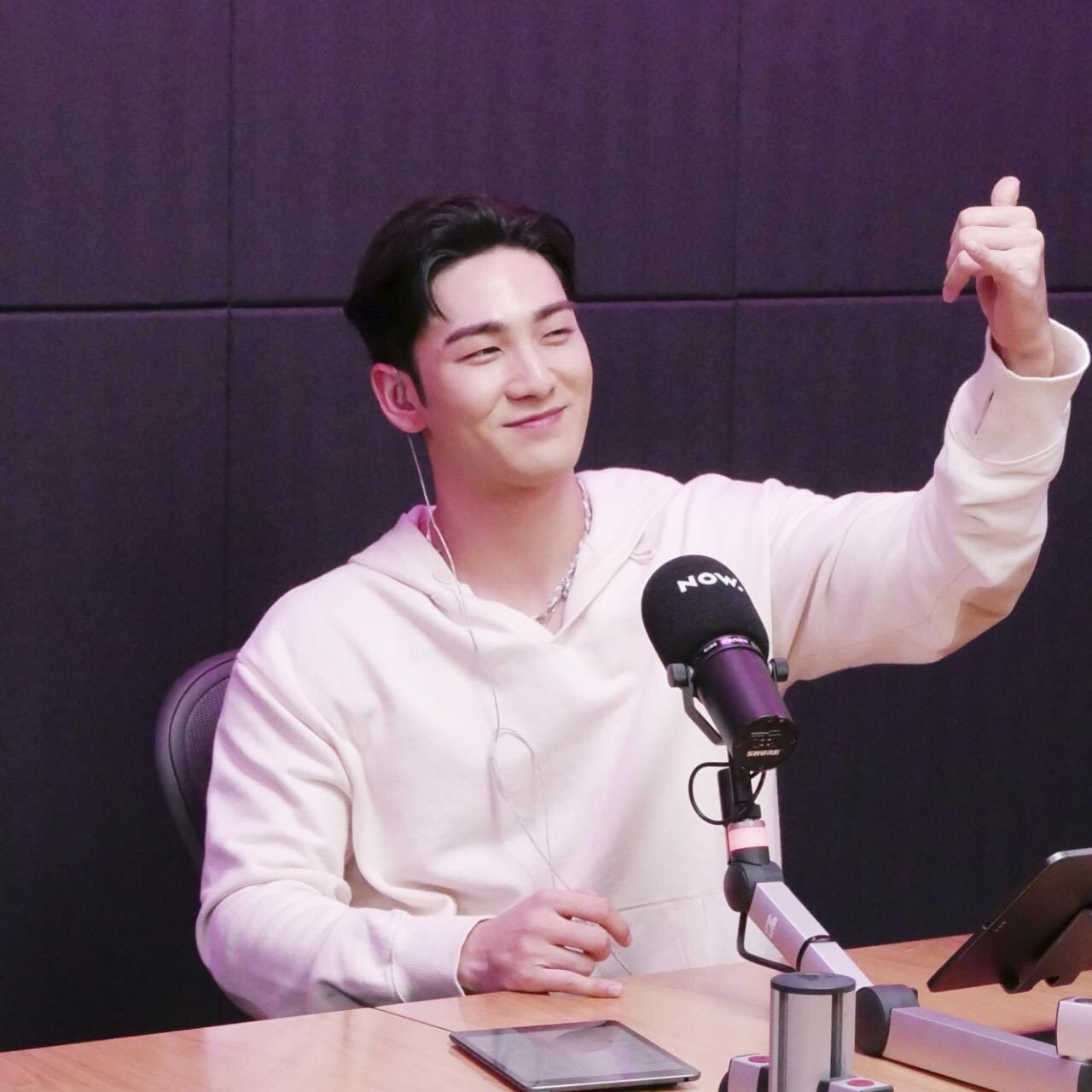 Today’s hot picks from the 자유게시판 community