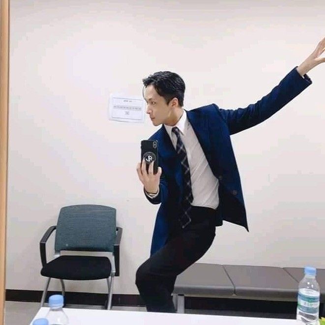 Today’s hot picks from the 자유게시판 community