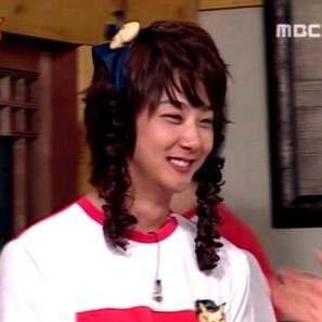Hot post catching attention from 자유게시판's fandom