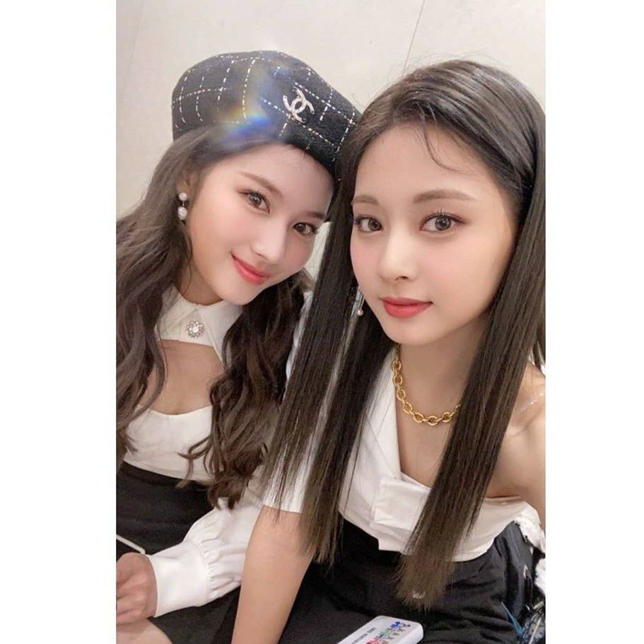 Today’s hot picks from the 자유게시판 community