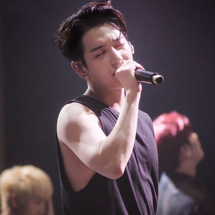 Hot post catching attention from 자유게시판's fandom