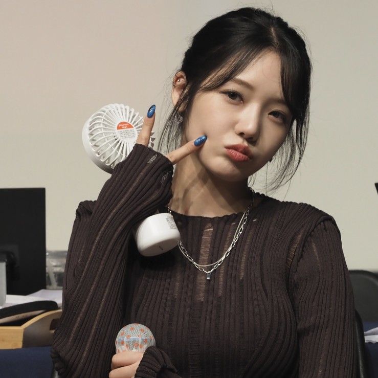 Hot post catching attention from 자유게시판's fandom