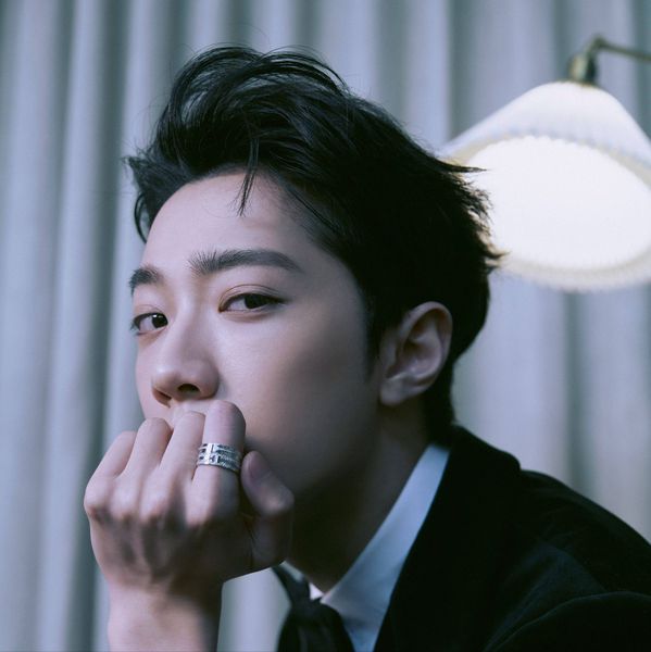 Signature photo of Lai KuanLin capturing their charm