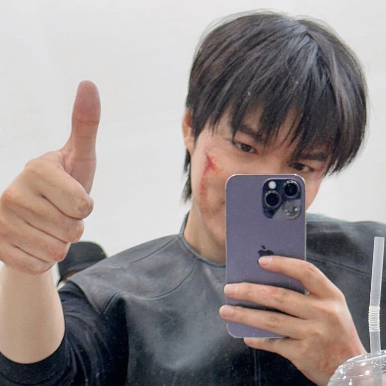 Behind-the-scenes cut of Stray Kids
