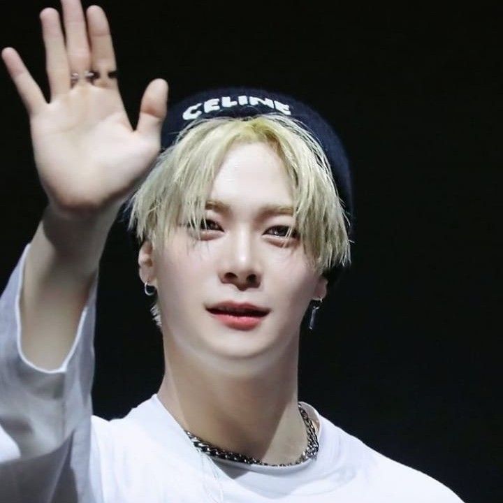 A moment captured by Moonbin (ASTRO)'s fan