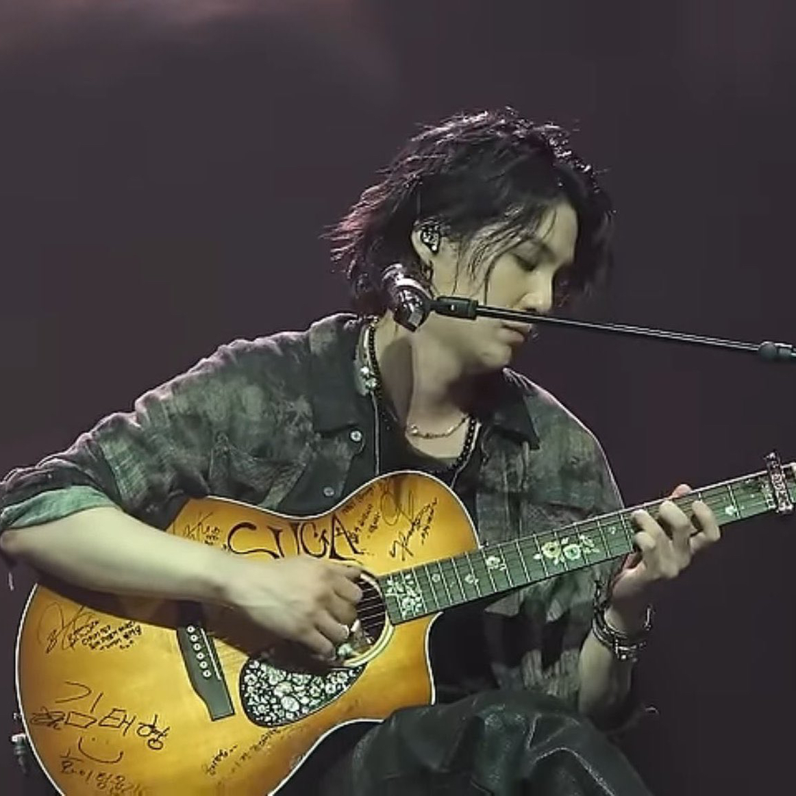 A moment captured by SUGA (BTS)'s fan