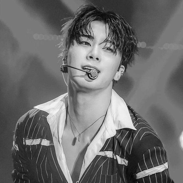 Latest photo of Moonbin (ASTRO)