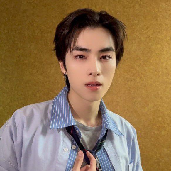 A moment captured by XIAOJUN (WayV)'s fan