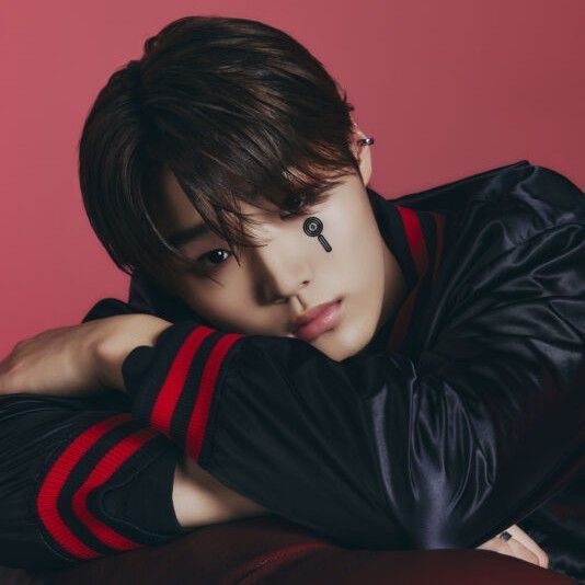 Shining profile picture of Eunseop (LUN8) on today's Choeaedol