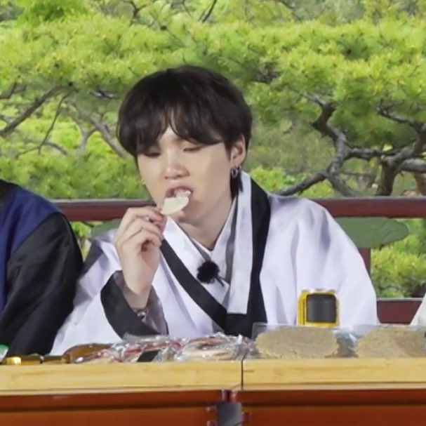 슈가 (방탄소년단)의 비하인드 컷