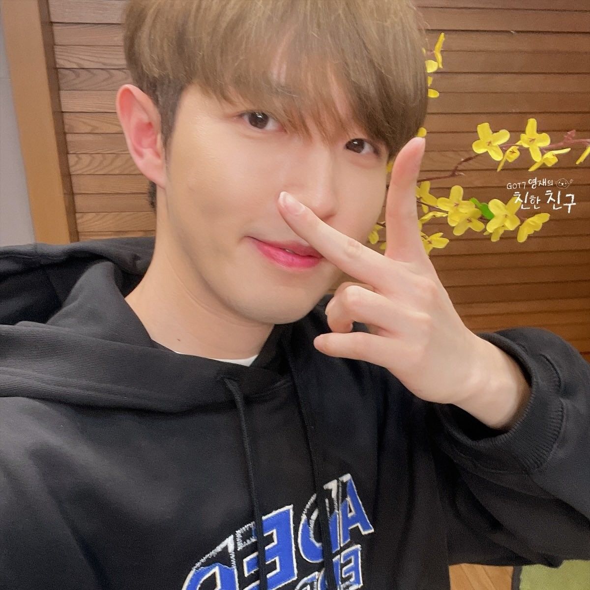A moment captured by Kim Jaehwan's fan
