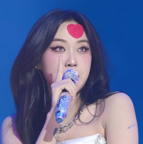 Popular profile picture of Lee Youngji loved by fans