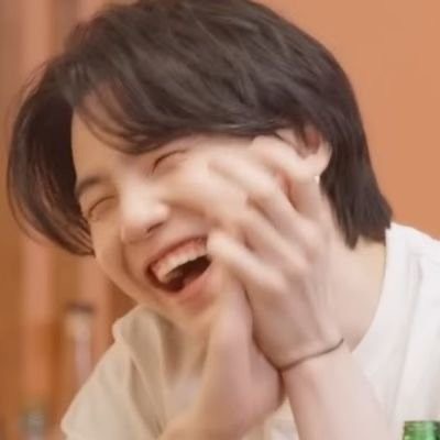 Behind-the-scenes cut of SUGA (BTS)