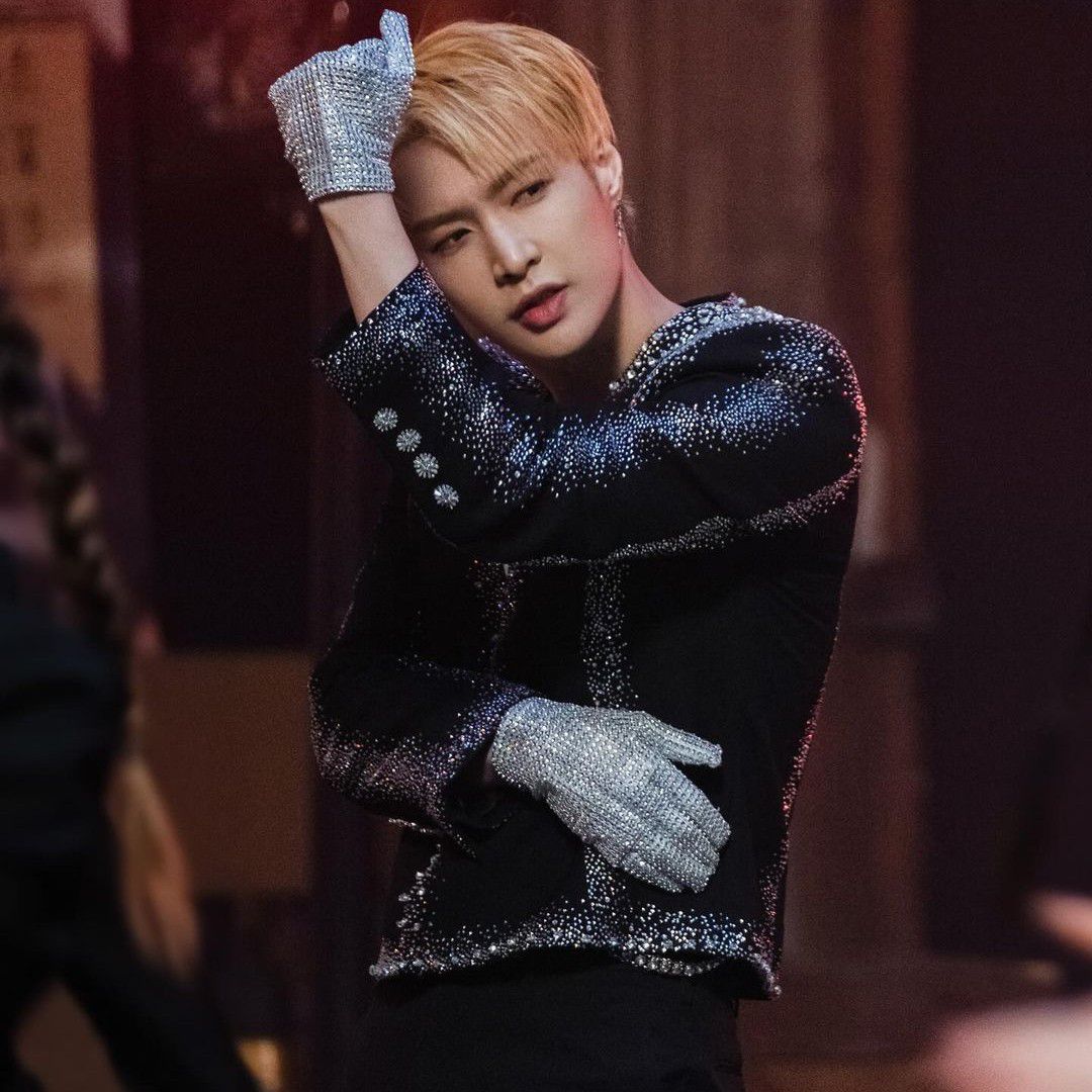 A moment captured by Lay (EXO)'s fan