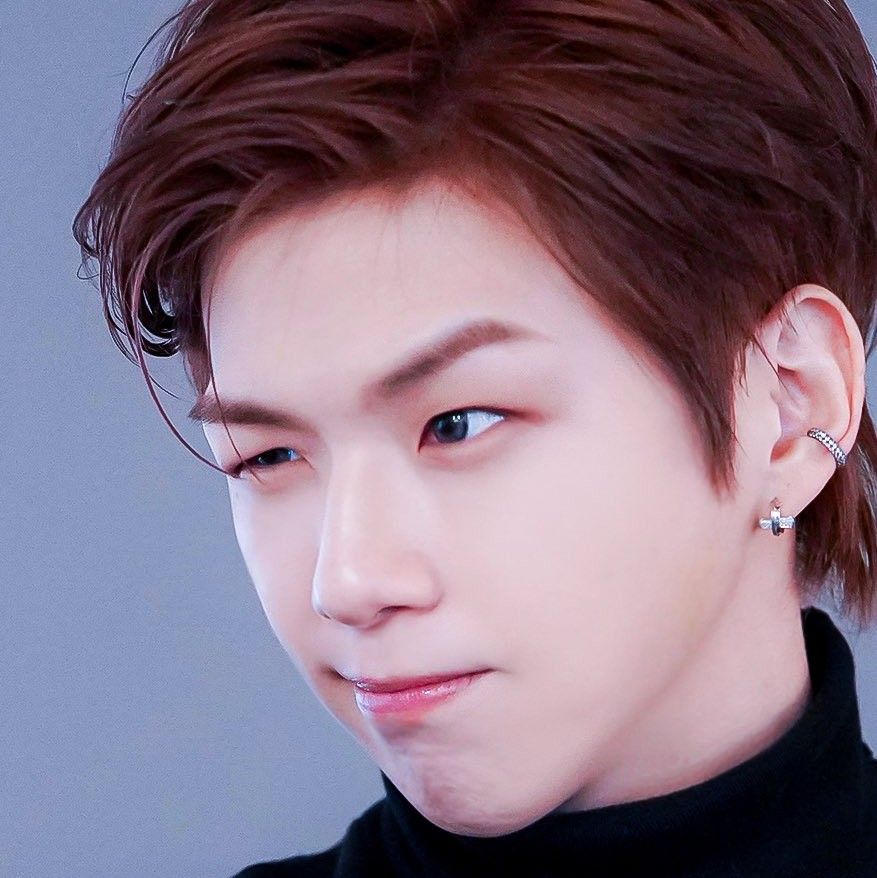 A moment captured by Kang Daniel's fan