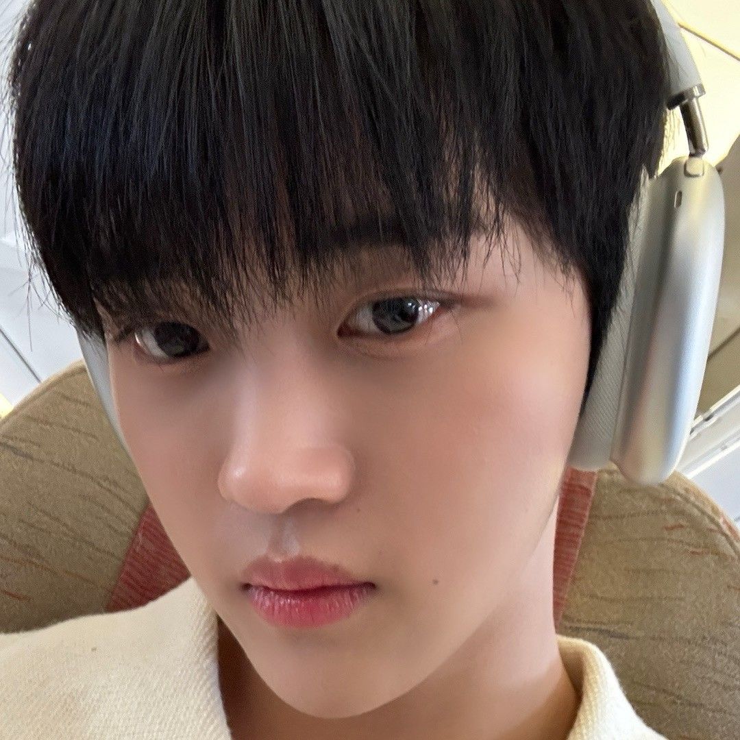 Dohyun (LUN8)的最新照片
