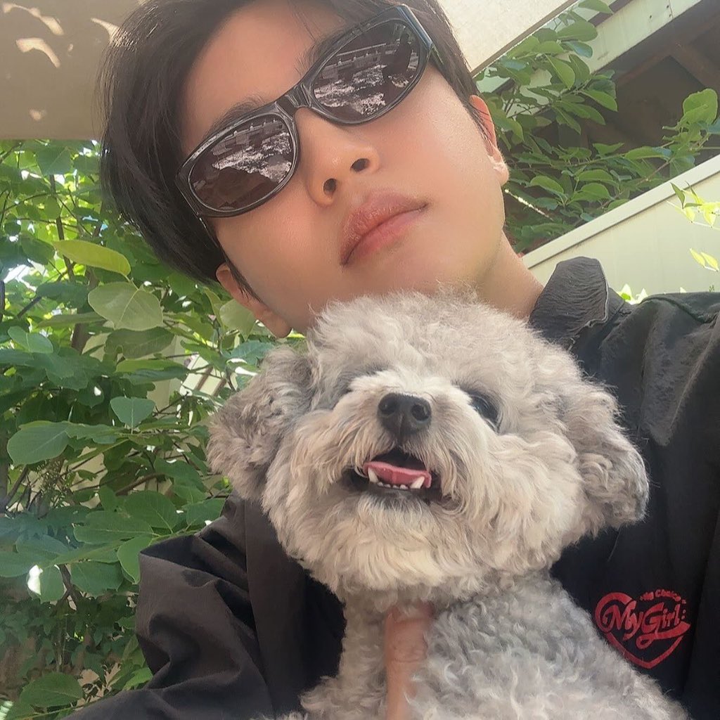 A moment captured by A.C.E's fan