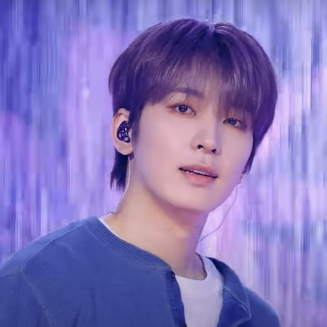 Foto aktivitas terbaru Wonwoo (SEVENTEEN)