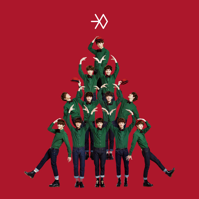 Behind-the-scenes cut of EXO