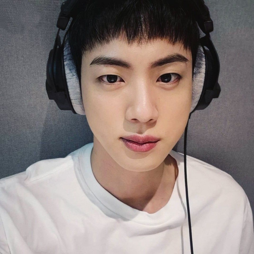 jin-bts-community-choeaedol-hottest-kpop-idol-community