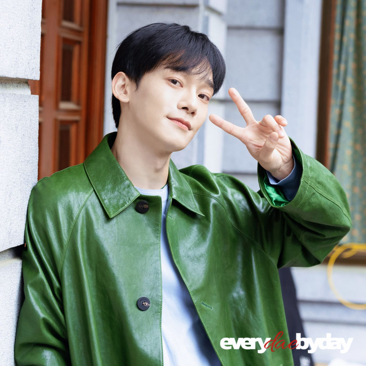 Latest photo of Chen (EXO)