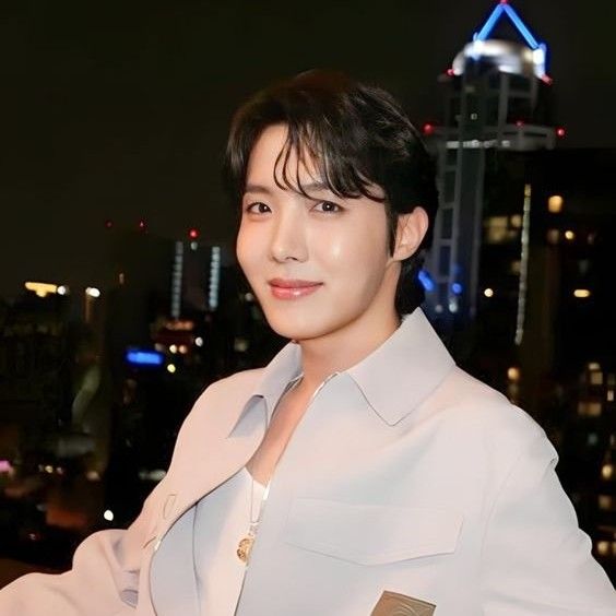 제이홉 (방탄소년단) 최근 활동샷