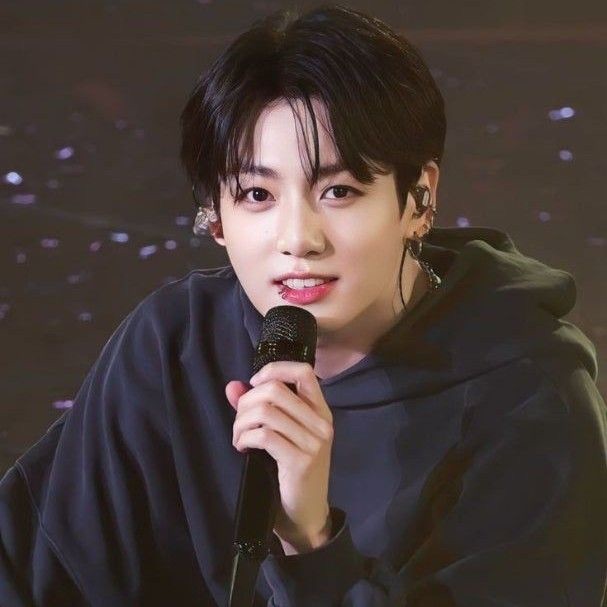 Momen yang diabadikan oleh penggemar Jungkook (BTS)
