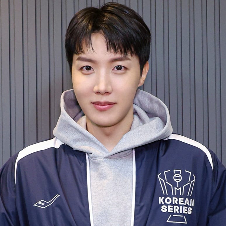 제이홉 (방탄소년단) 최근 활동샷