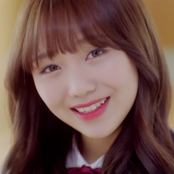 Signature photo of Ryu Sujeong (Lovelyz) capturing their charm