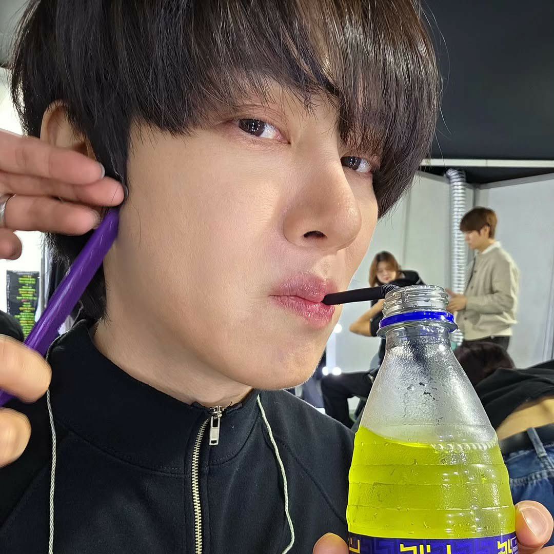 A moment captured by Super Junior's fan