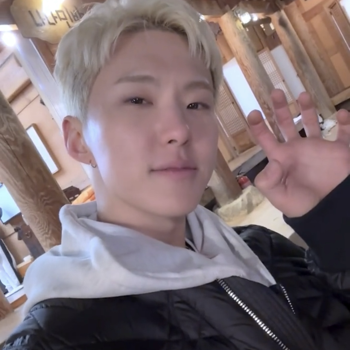 세븐틴 최근 활동샷