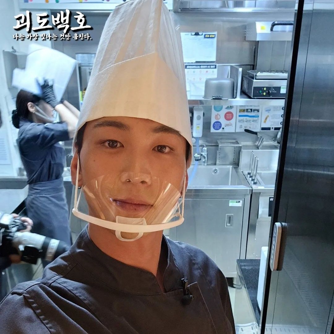 백호의 비하인드 컷
