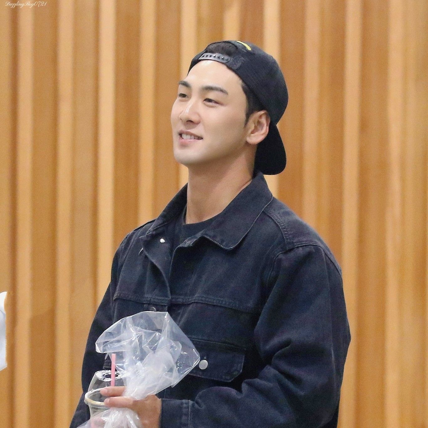 Latest photo of Baekho