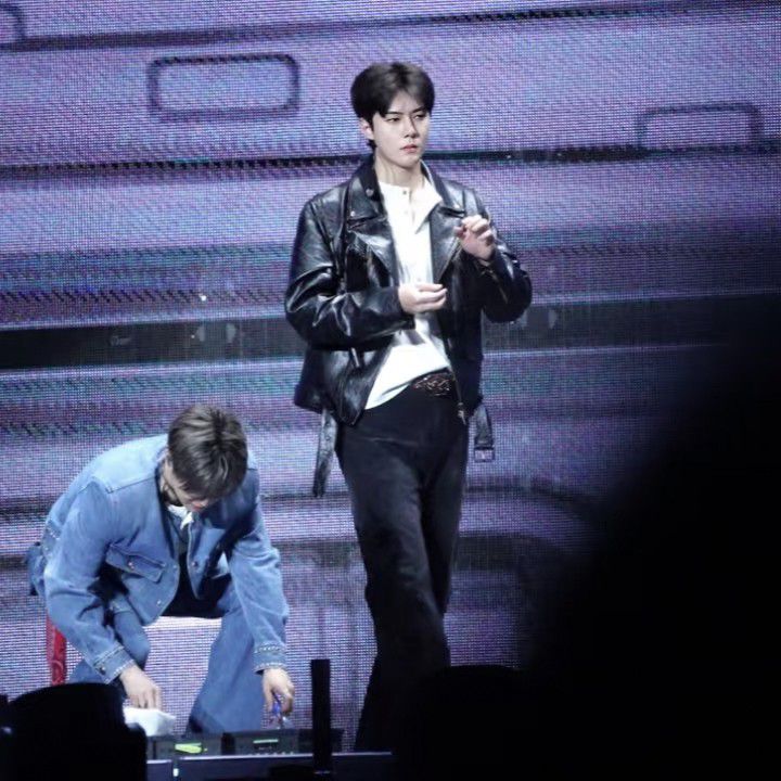 세훈 (EXO)의 비하인드 컷