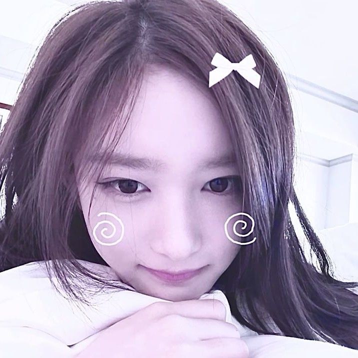 Behind-the-scenes cut of An Yujin (IVE)