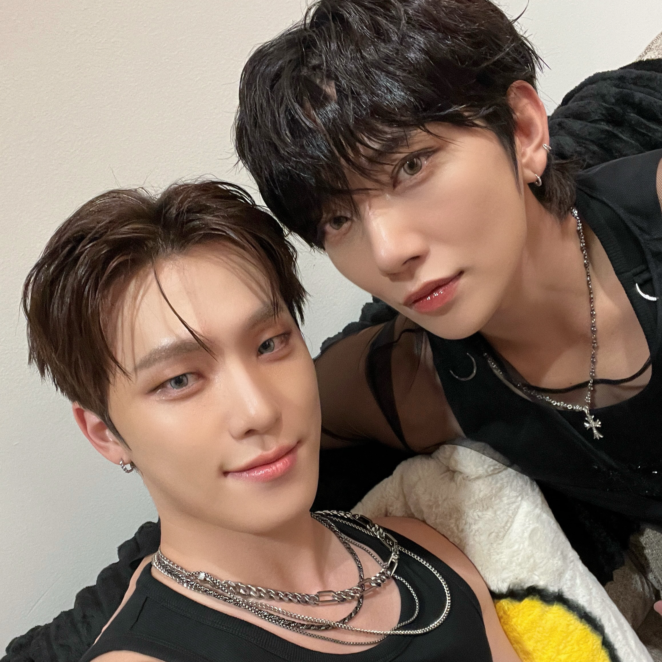 Latest photo of Joshua (SEVENTEEN)