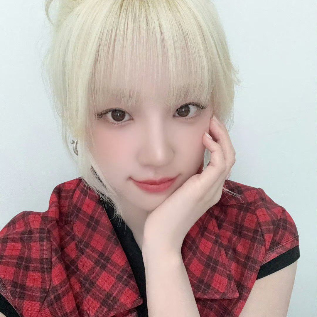 Behind-the-scenes cut of Yuqi (i-dle)