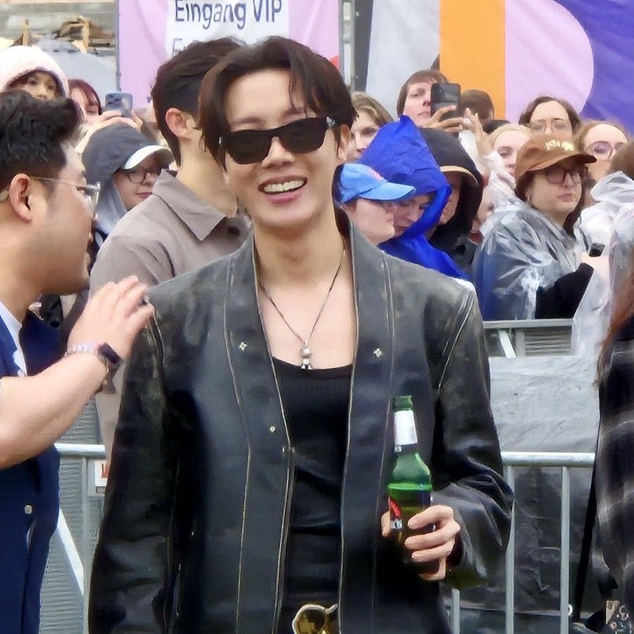 A moment captured by j-hope (BTS)'s fan