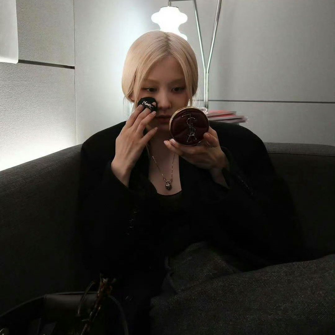 ロゼ (BLACKPINK)の最新写真