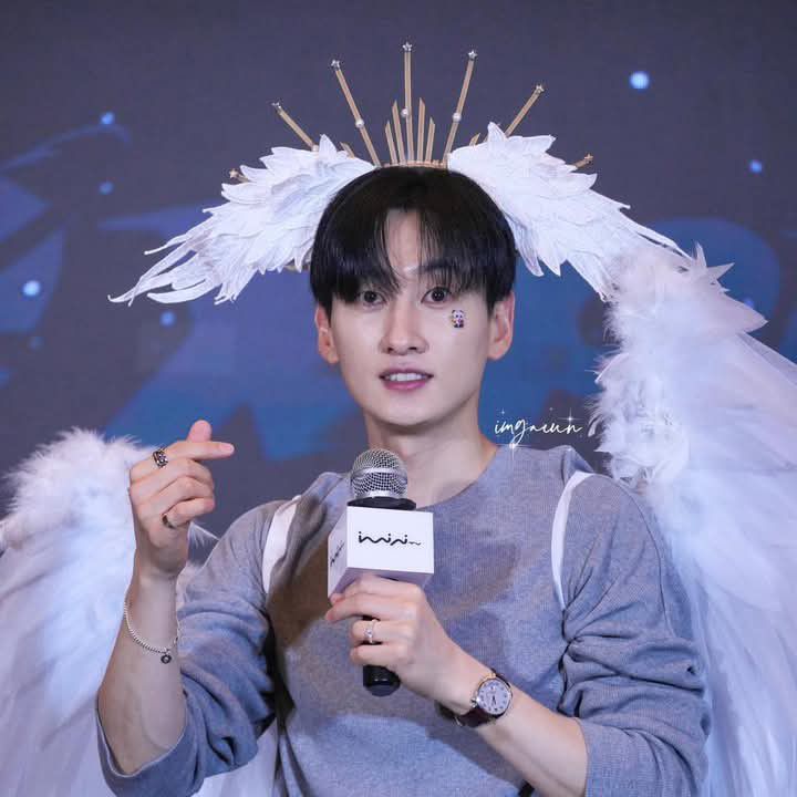Latest photo of Eunhyuk (Super Junior)