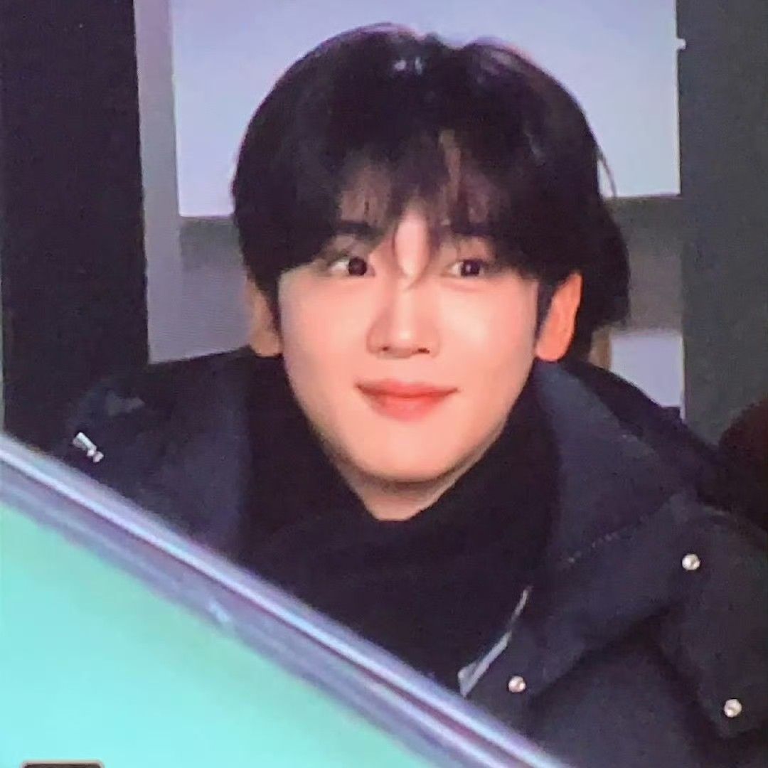 Recent activity shot of Kim Yohan (WEi)