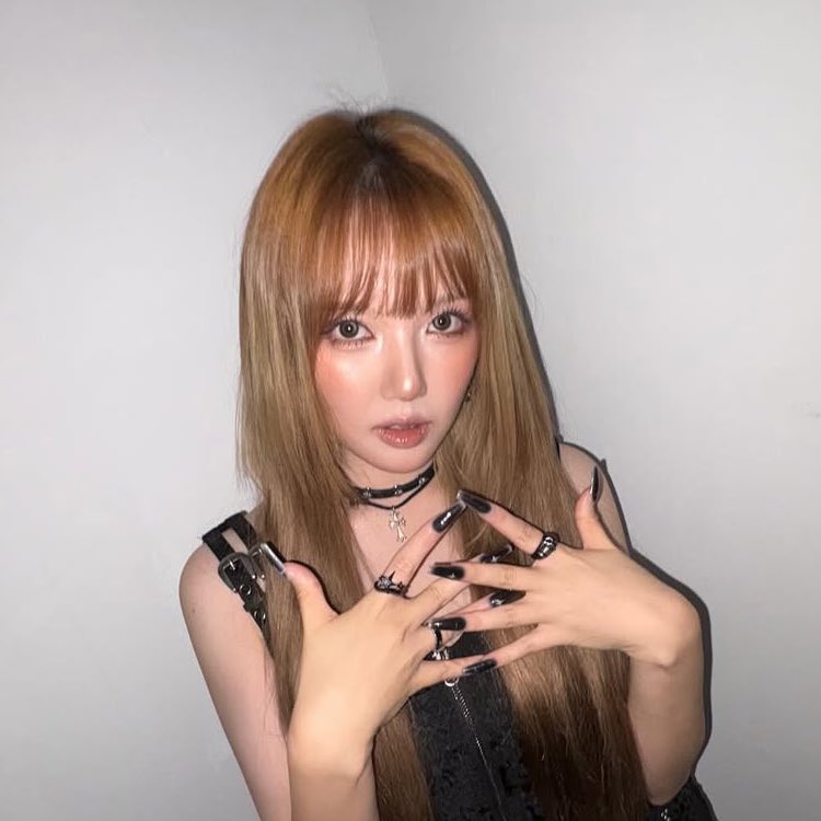 Recent activity shot of Yerin (GFRIEND)
