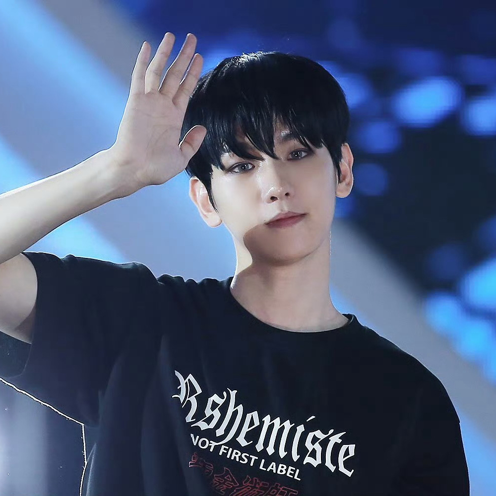 伯賢 (EXO)的最新活動照片