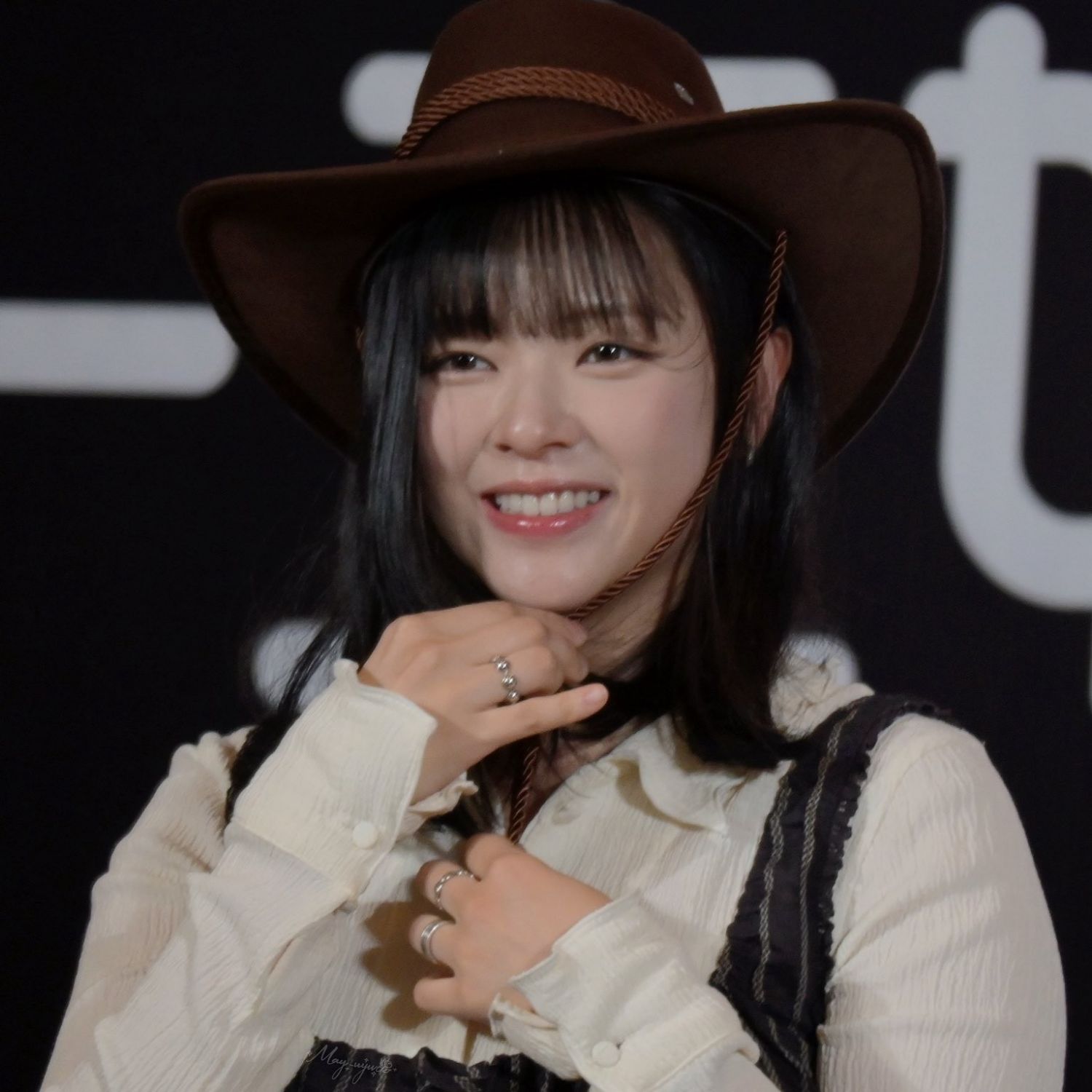 Latest photo of Jeongyeon (TWICE)