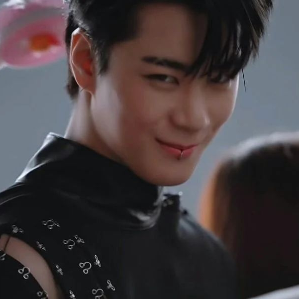 A moment captured by Moonbin (ASTRO)'s fan