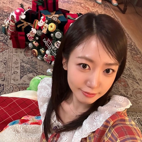 Popular profile image of Kim Namjoo (Apink) selected by votes