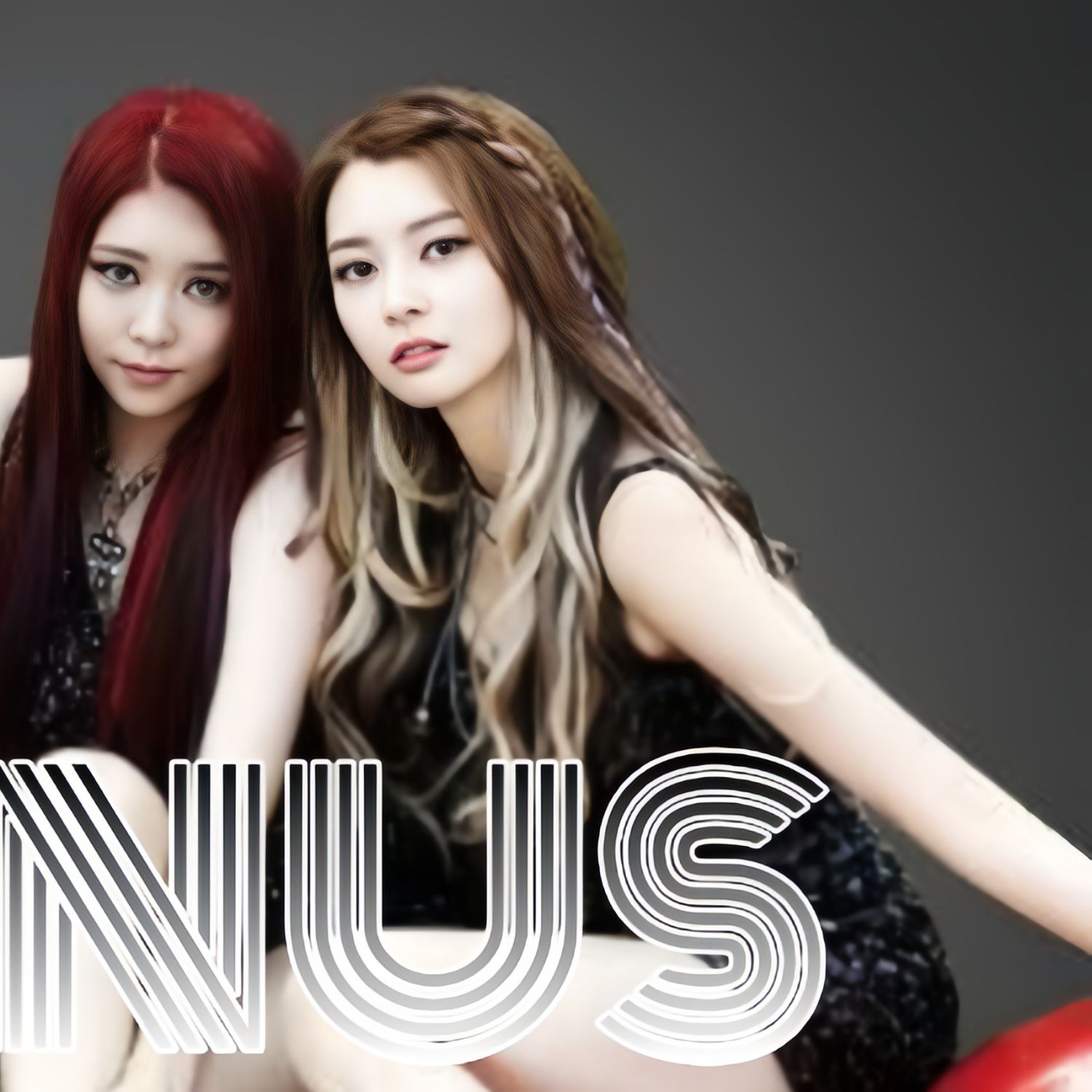 A moment captured by Hello Venus's fan