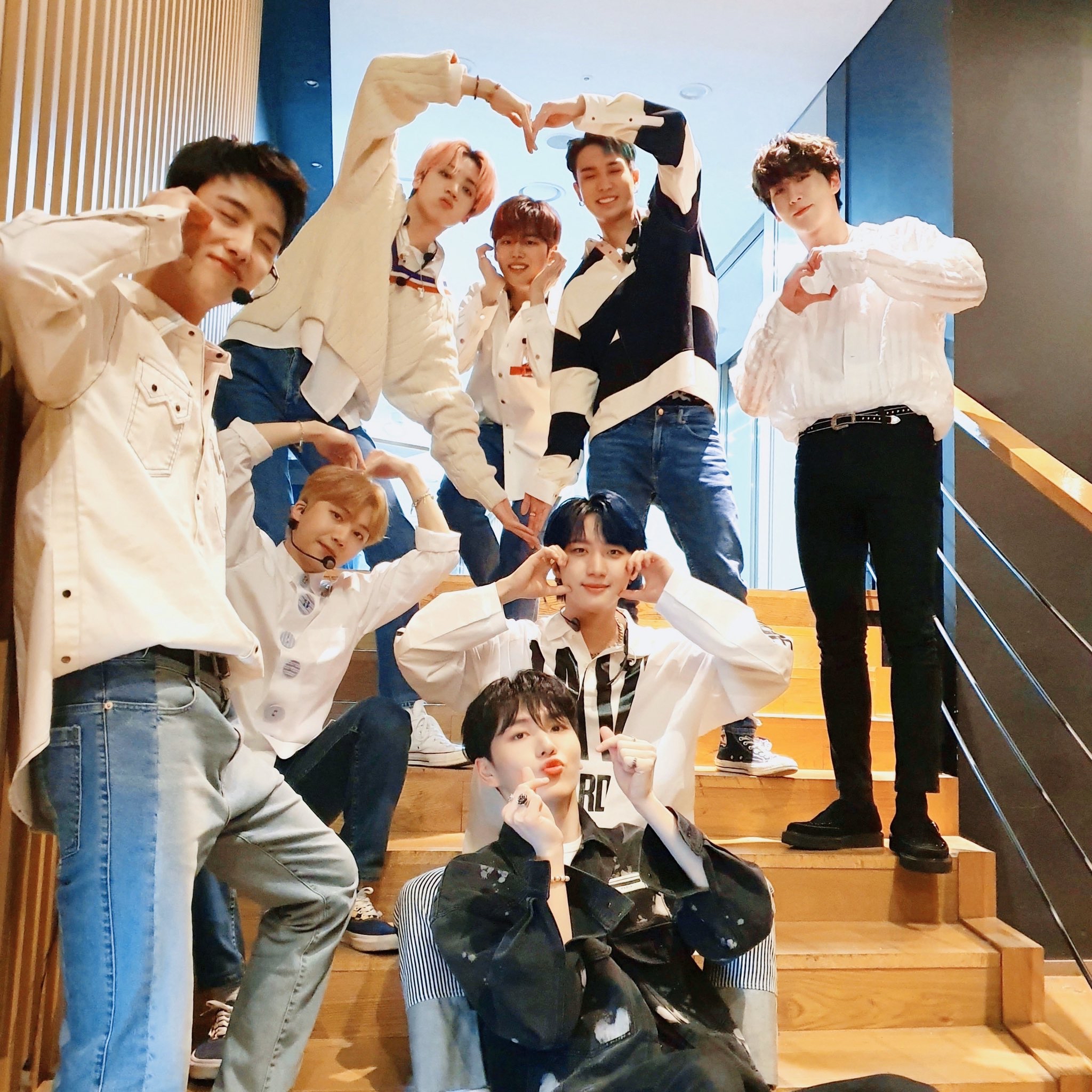 A moment captured by PENTAGON's fan