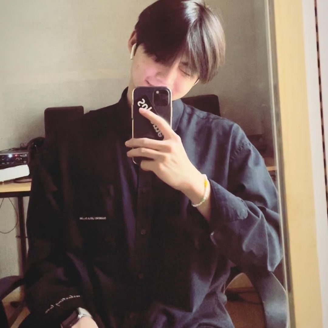 Recent activity shot of Lee Sangwon