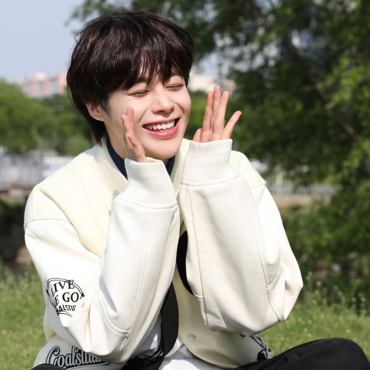 Behind-the-scenes cut of Hanbin (TEMPEST)